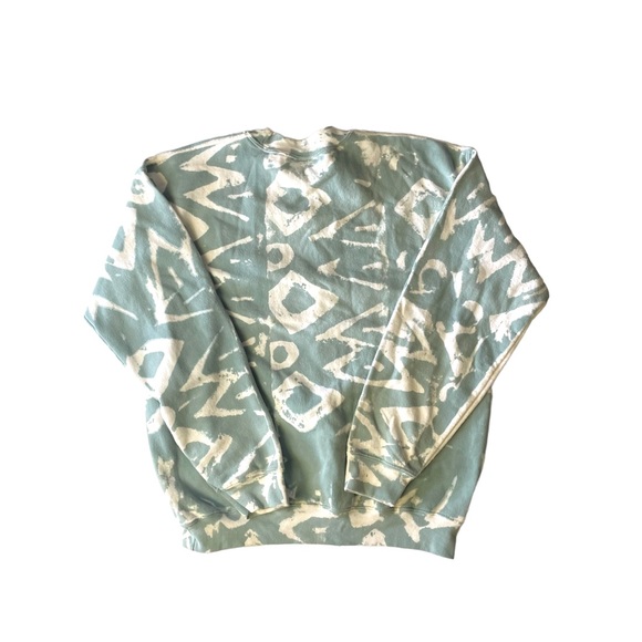 Vintage Gildan Grayish Blue White Lion Crewneck Sweatshirt Medium - Picture 4 of 4